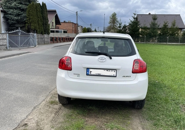 Toyota Auris cena 23500 przebieg: 144445, rok produkcji 2009 z Częstochowa małe 46